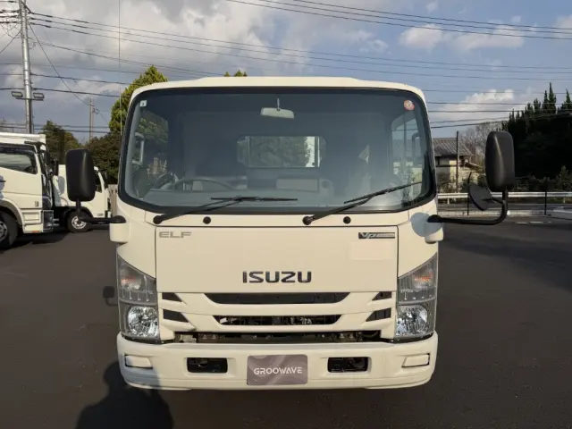 いすゞ エルフ TRG-NPR85AR(2WD)の写真5