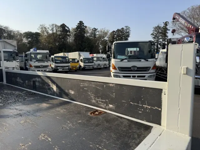 いすゞ エルフ TRG-NPR85AR(2WD)の写真13