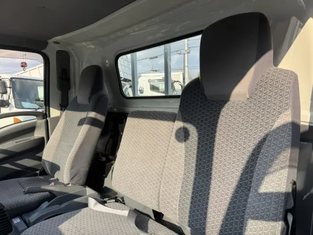 いすゞ エルフ TRG-NPR85AR(2WD)の写真33