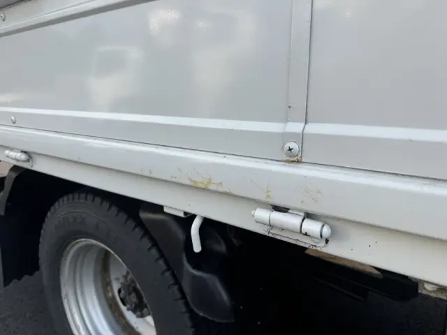 いすゞ エルフ TRG-NPR85AR(2WD)の写真45