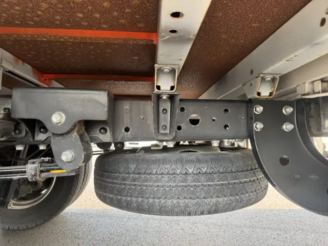 展示場：千葉県佐倉市生谷１１３６　アクセス：☆東関東自動車道「四街道ＩＣ」より車で４分　☆千葉内陸バス「内黒田入口」停留所下車、徒歩１分|日野 デュトロ TKG-XZU710M(2WD)の写真21