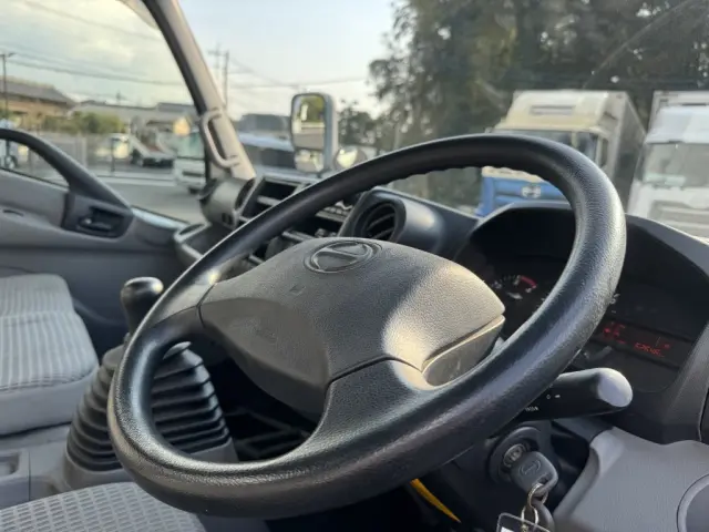 日野 デュトロ TKG-XZU710M(2WD)の写真25