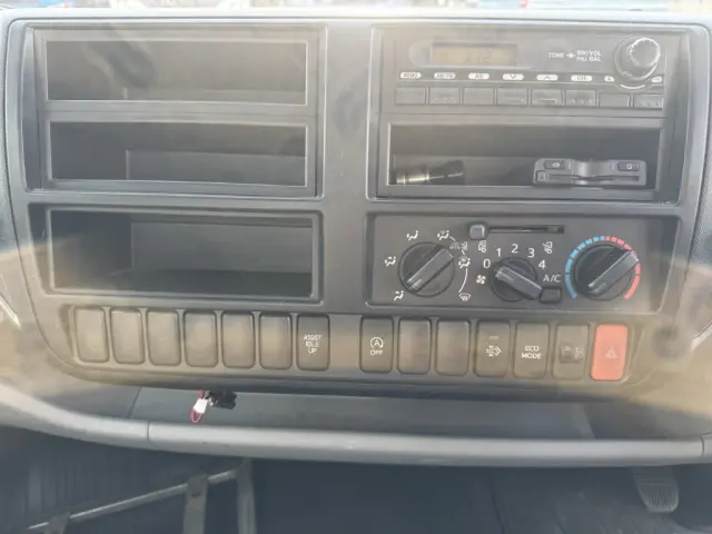 日野 デュトロ TKG-XZU710M(2WD)の写真27