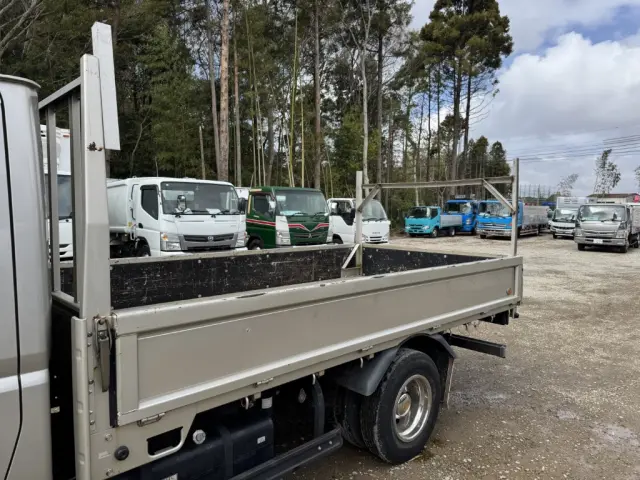 三菱 キャンター TKG-FGA20(4WD)の写真7