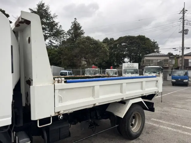 いすゞ エルフ SKG-NPR85YN(2WD)の写真7