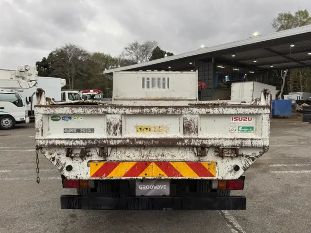 いすゞ エルフ SKG-NPR85YN(2WD)の写真8