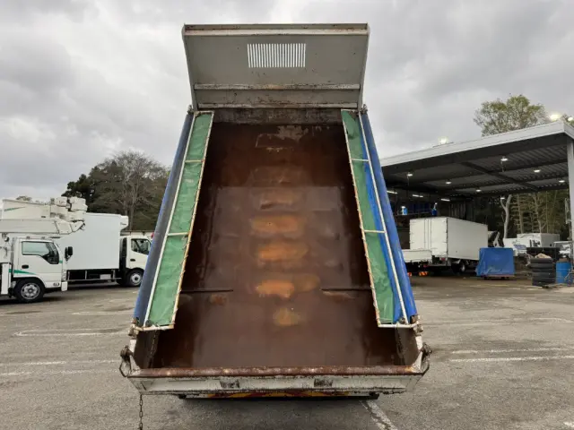 いすゞ エルフ SKG-NPR85YN(2WD)の写真9