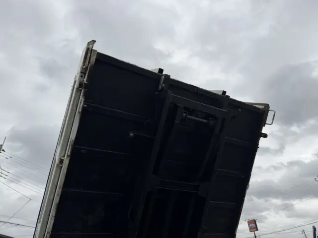 いすゞ エルフ SKG-NPR85YN(2WD)の写真14