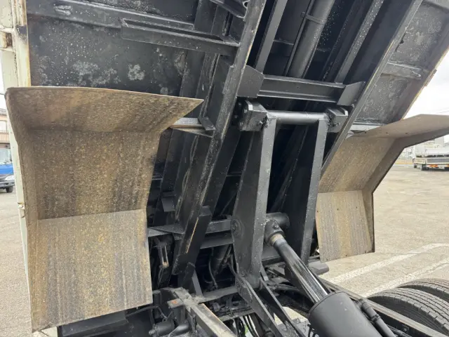 いすゞ エルフ SKG-NPR85YN(2WD)の写真15