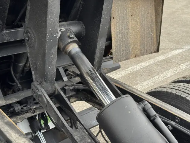 いすゞ エルフ SKG-NPR85YN(2WD)の写真16