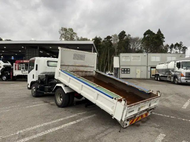 いすゞ エルフ SKG-NPR85YN(2WD)の写真20