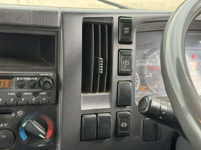 いすゞ エルフ SKG-NPR85YN(2WD)の写真36