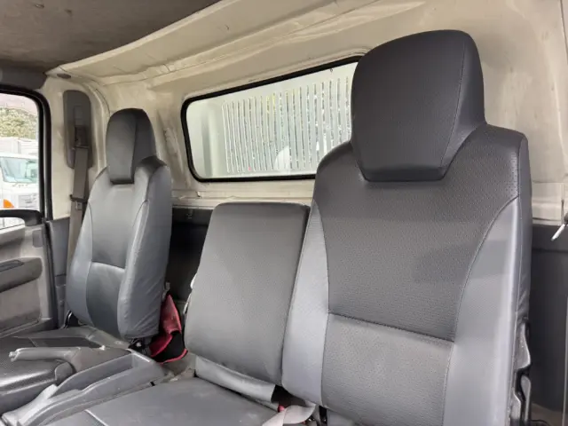 いすゞ エルフ SKG-NPR85YN(2WD)の写真38