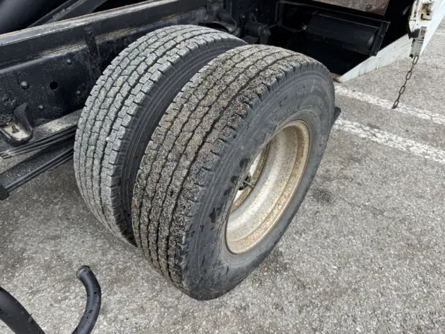 いすゞ エルフ SKG-NPR85YN(2WD)の写真46