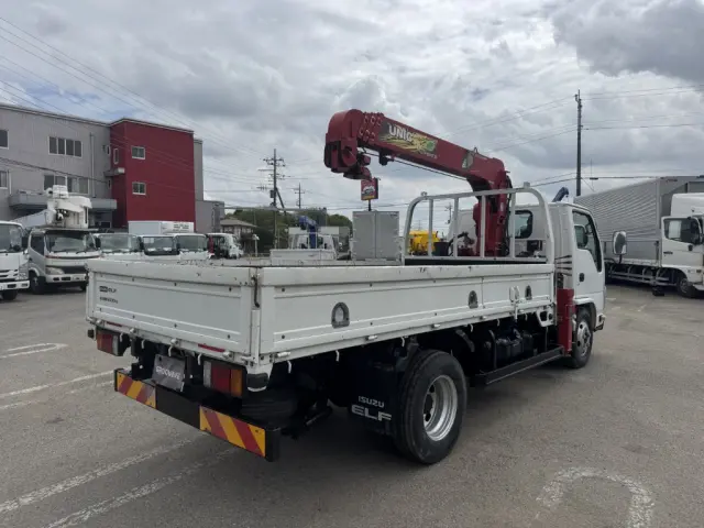 いすゞ エルフ TPG-NKR85R(2WD)の写真3