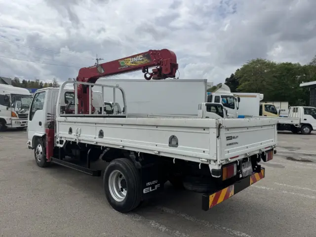 いすゞ エルフ TPG-NKR85R(2WD)の写真4