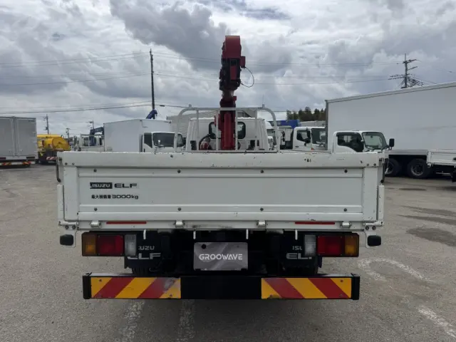 いすゞ エルフ TPG-NKR85R(2WD)の写真8