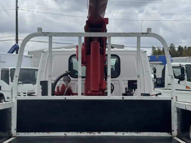 いすゞ エルフ TPG-NKR85R(2WD)の写真13