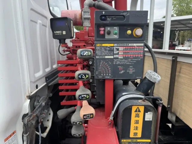 いすゞ エルフ TPG-NKR85R(2WD)の写真21