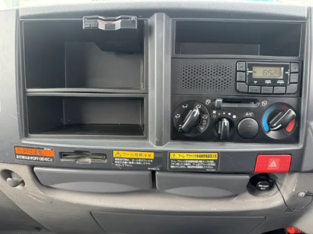 いすゞ エルフ TPG-NKR85R(2WD)の写真34