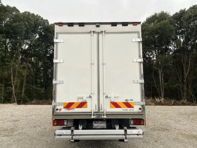 いすゞ エルフ TKG-NPR85YN(2WD)の写真8