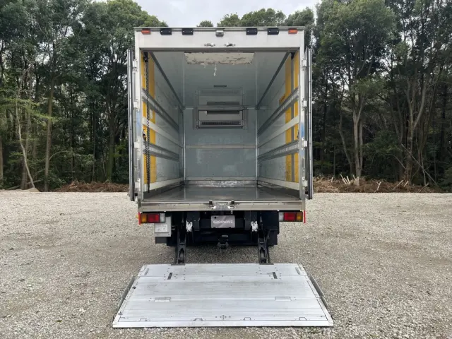 いすゞ エルフ TKG-NPR85YN(2WD)の写真9