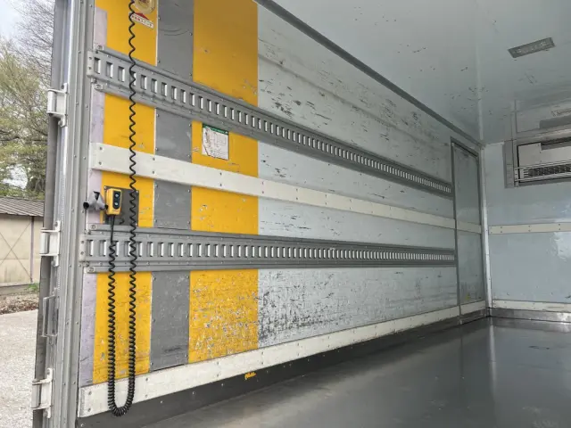 いすゞ エルフ TKG-NPR85YN(2WD)の写真12