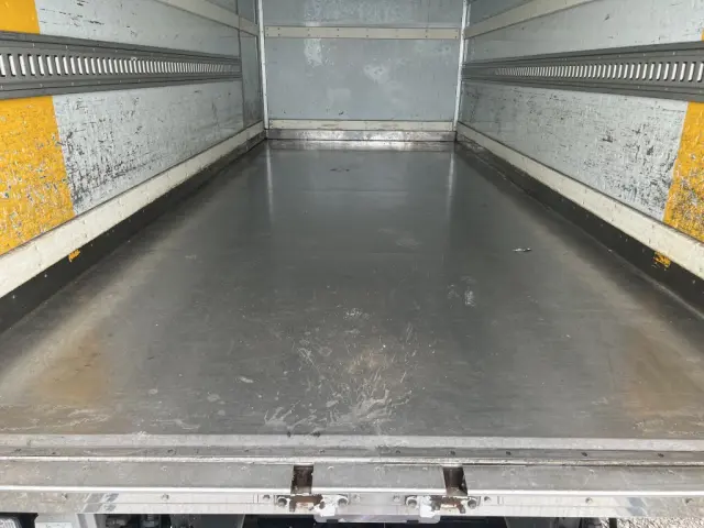 いすゞ エルフ TKG-NPR85YN(2WD)の写真14