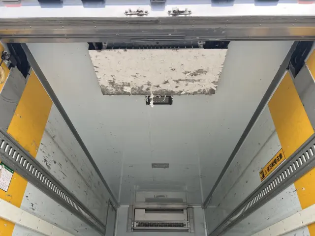 いすゞ エルフ TKG-NPR85YN(2WD)の写真15