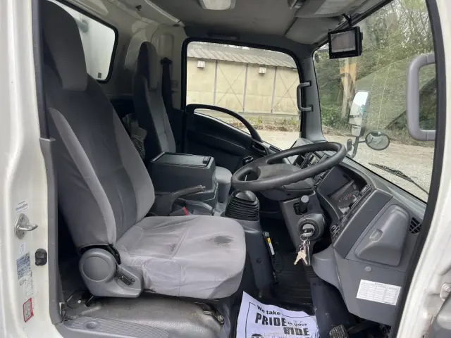 いすゞ エルフ TKG-NPR85YN(2WD)の写真29