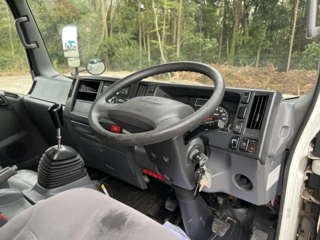 いすゞ エルフ TKG-NPR85YN(2WD)の写真31