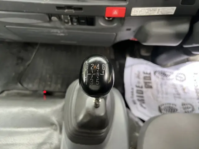 いすゞ エルフ TKG-NPR85YN(2WD)の写真32