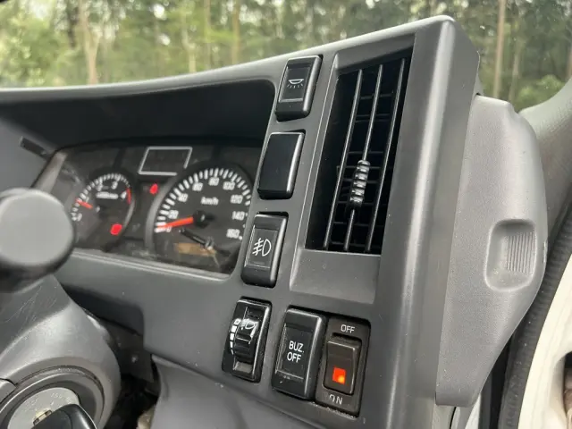 いすゞ エルフ TKG-NPR85YN(2WD)の写真35