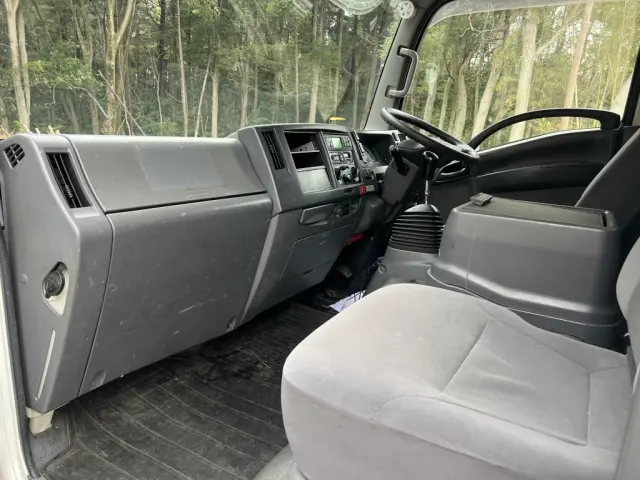 いすゞ エルフ TKG-NPR85YN(2WD)の写真38