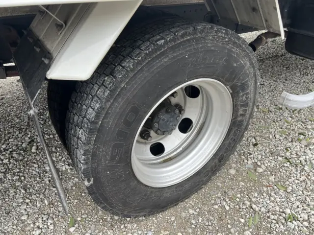 いすゞ エルフ TKG-NPR85YN(2WD)の写真46