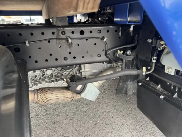 いすゞ エルフ TPG-NJR85A(2WD)の写真16