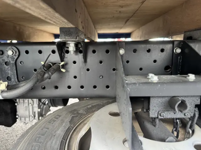 いすゞ エルフ TPG-NJR85A(2WD)の写真17