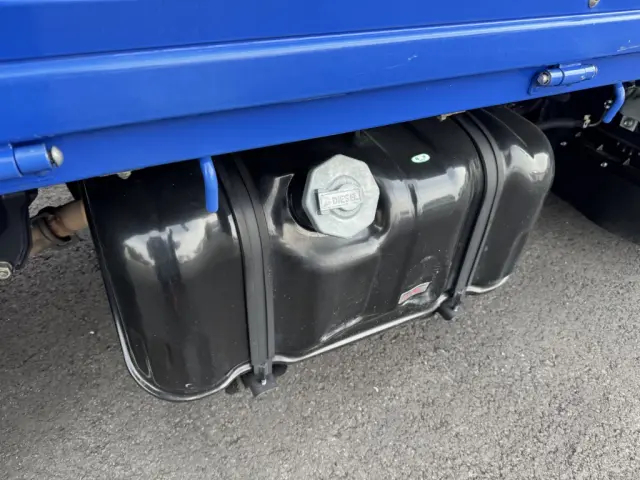 いすゞ エルフ TPG-NJR85A(2WD)の写真20