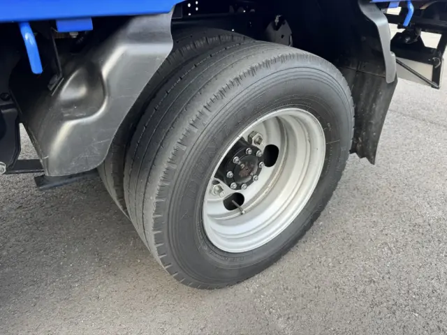 いすゞ エルフ TPG-NJR85A(2WD)の写真35