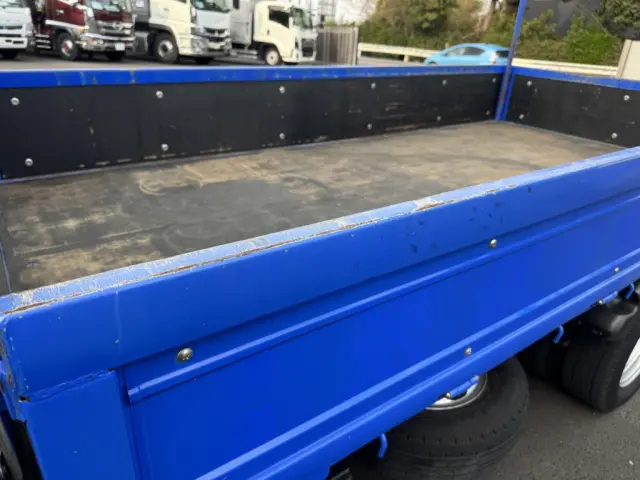 いすゞ エルフ TPG-NJR85A(2WD)の写真42