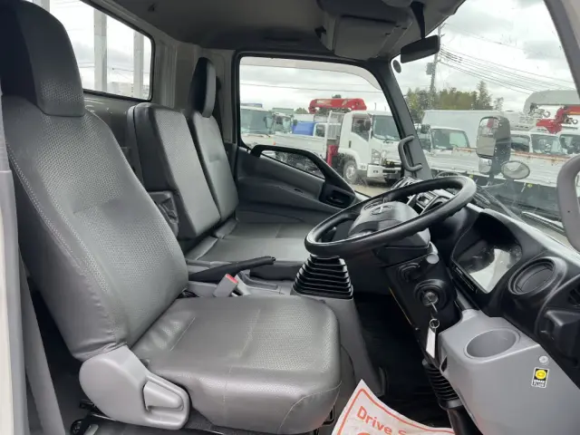 日野 デュトロ 2RG-XZU710M(2WD)の写真21