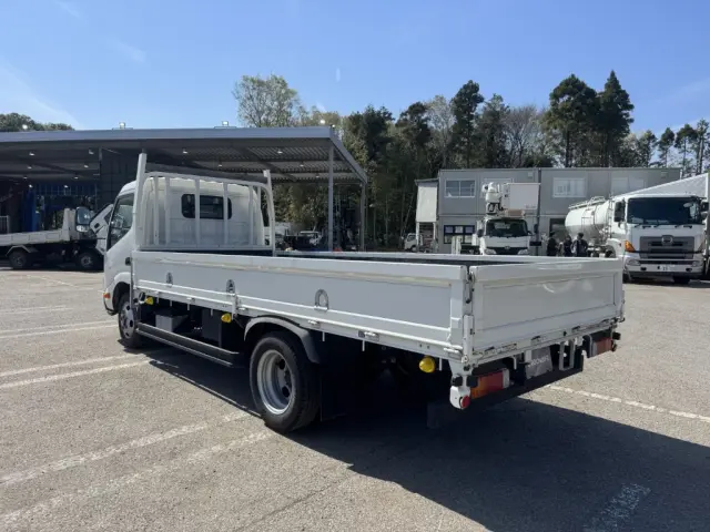 日野 デュトロ 2RG-XZC655M(2WD)の写真4