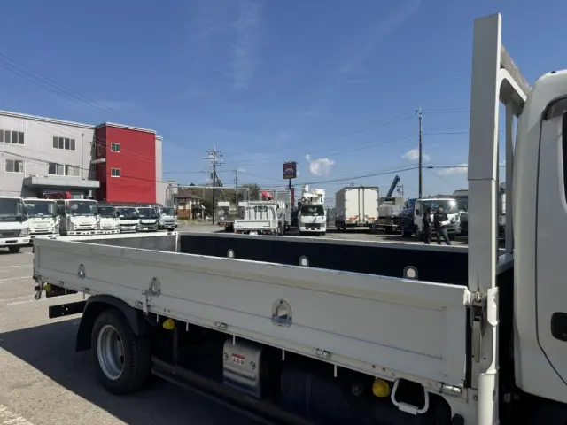 日野 デュトロ 2RG-XZC655M(2WD)の写真6