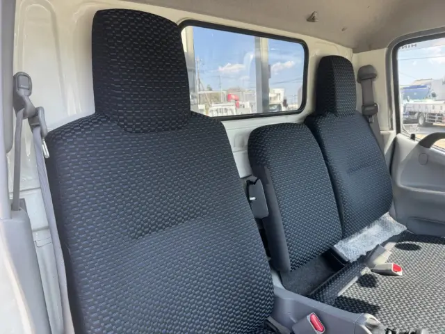 日野 デュトロ 2RG-XZC655M(2WD)の写真21