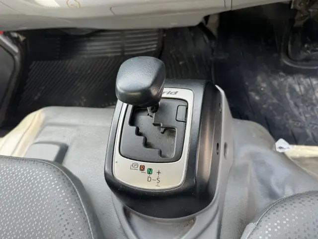日野 デュトロ TQG-XKU600X(2WD)の写真32