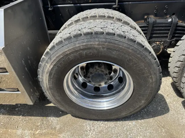 いすゞ ギガ QPG-CXZ77BT(6x4)の写真47