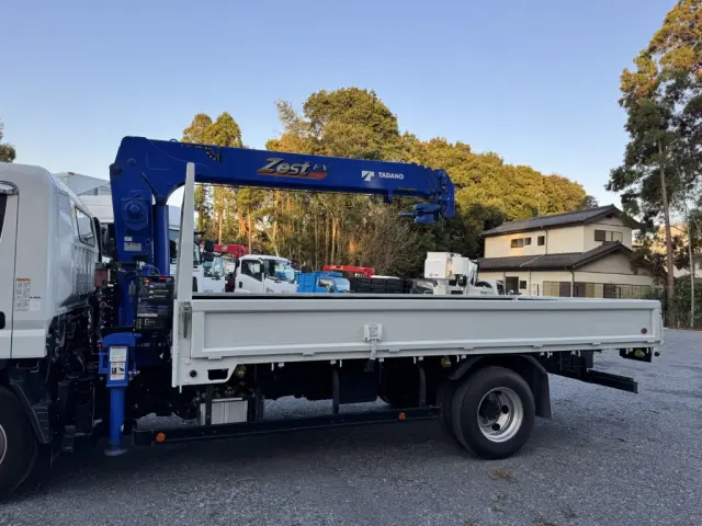 三菱 キャンター 2PG-FEB80(2WD)の写真7