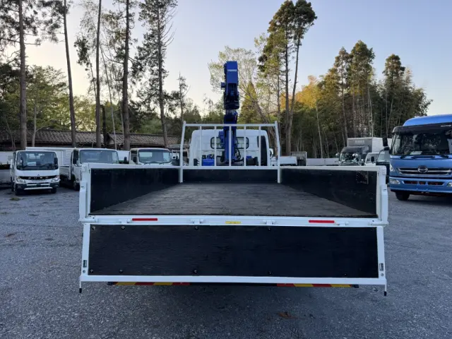 三菱 キャンター 2PG-FEB80(2WD)の写真9