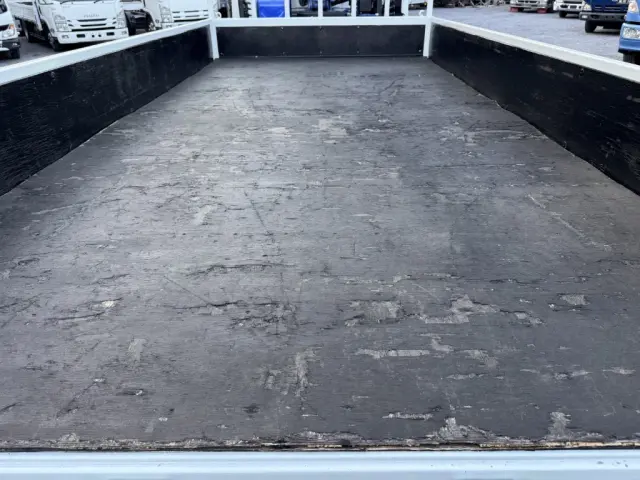 三菱 キャンター 2PG-FEB80(2WD)の写真12