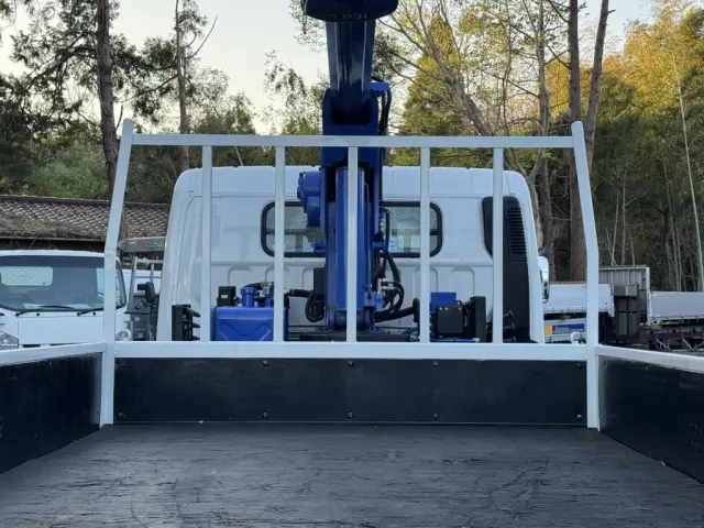 三菱 キャンター 2PG-FEB80(2WD)の写真13